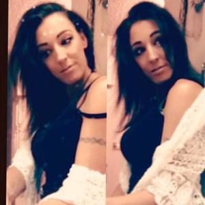 Meet your Posher, Mona